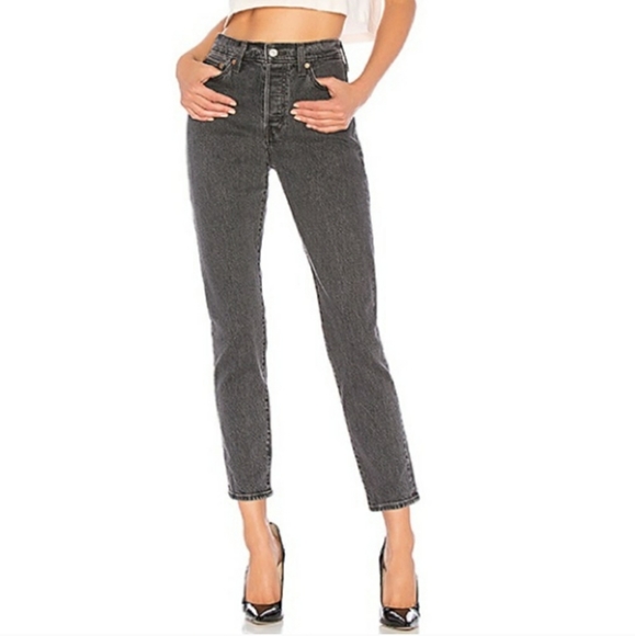 levi's wedgie tapered leg